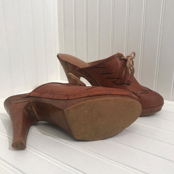 Vintage 70's QualiCraft Wooden Heel Platform Clogs - Picture 10 of 14